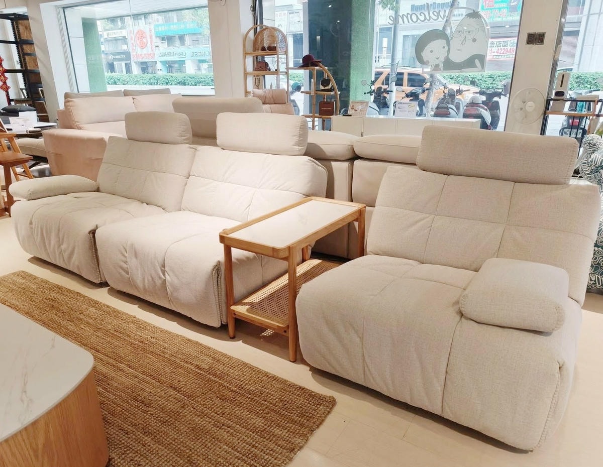 /tmp/phpMC1UOV /tmp/phpMC1UOV