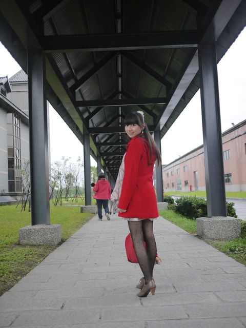 1379868453-441207308