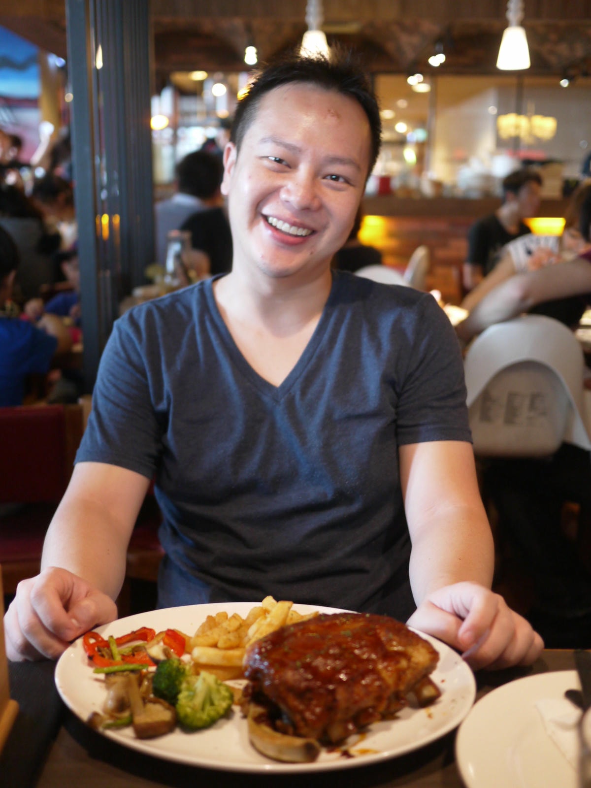 【Alley cat’s pizza】 新板誠品巷弄貓親子餐廳二訪