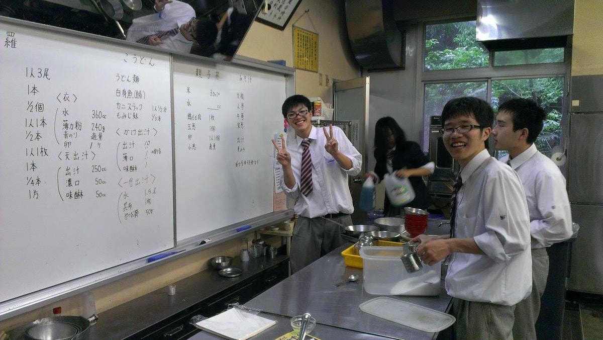 10380206_820459661298901_8672812595756046886_o