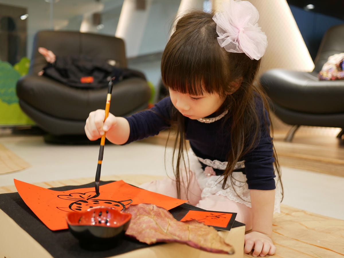 親子共學推薦【 Limitmax。米樂親子時尚】歡喜迎新春~首創布料與藝術結合的親子手作 - 第12張圖 親子共學推薦【 Limitmax。米樂親子時尚】歡喜迎新春~首創布料與藝術結合的親子手作