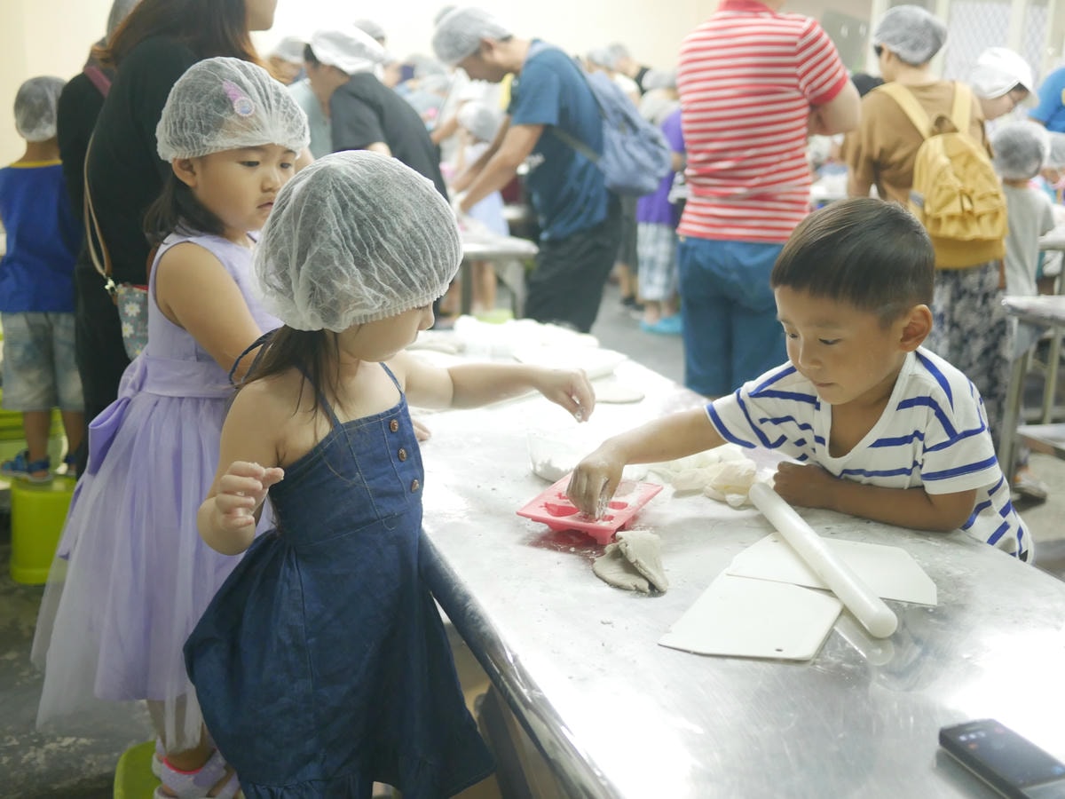 親子共學推薦~新北樹林【黑丸嫩仙草觀光工廠】CP值超高的親子手作芋圓