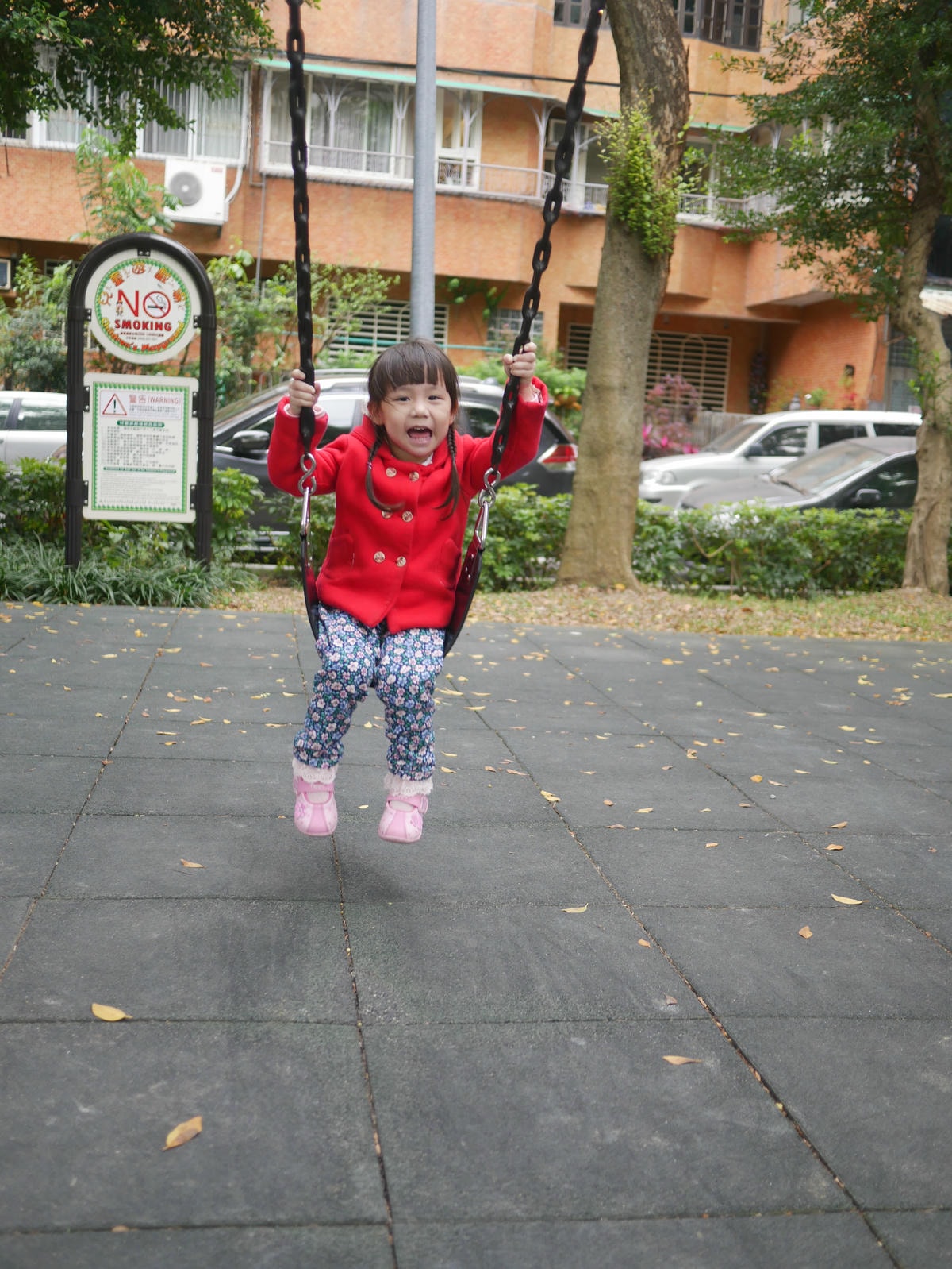 【台北松山三民公園】超長溜索.大型木造攀繩旋轉滑梯.沙坑