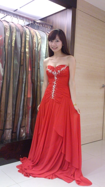 【籌備婚禮記錄】 挑訂婚禮服篇