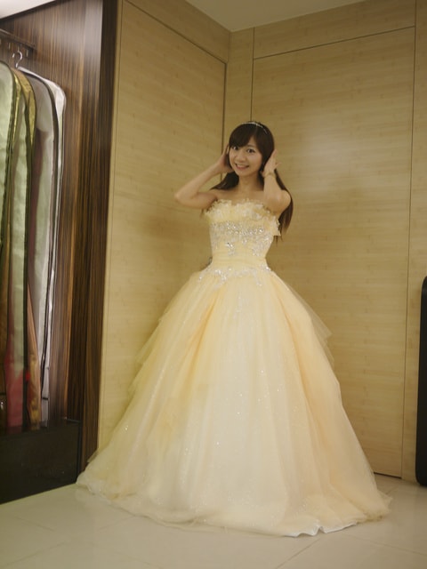 【籌備婚禮記錄】 挑訂婚禮服篇