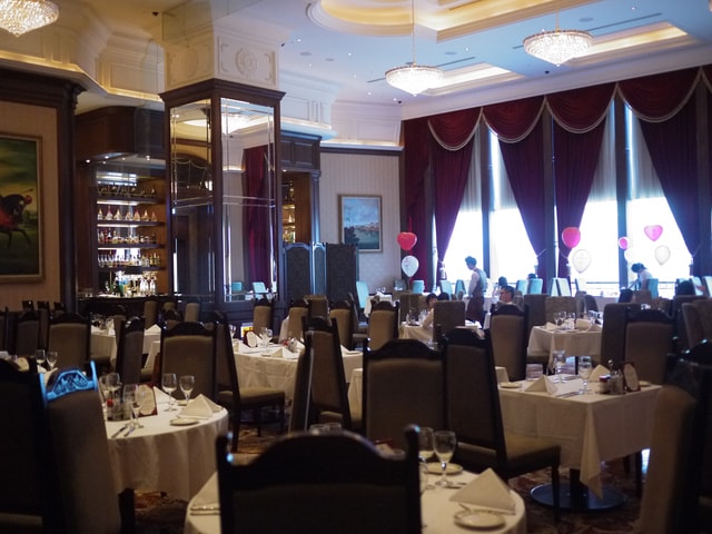 【生日】30歲生日大餐~美國頂級牛排勞瑞斯Lawry's (完成版)