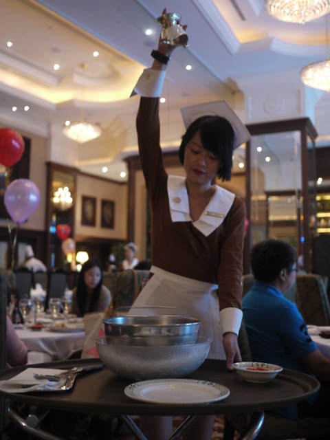 【生日】30歲生日大餐~美國頂級牛排勞瑞斯Lawry's (完成版)