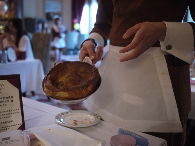 【生日】30歲生日大餐~美國頂級牛排勞瑞斯Lawry's (完成版)