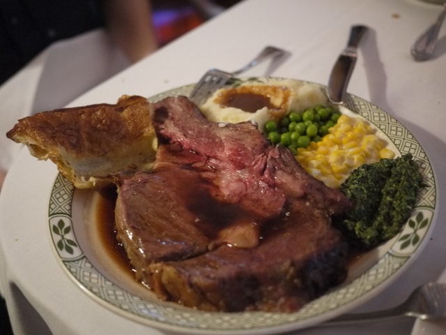 【生日】30歲生日大餐~美國頂級牛排勞瑞斯Lawry's (完成版)