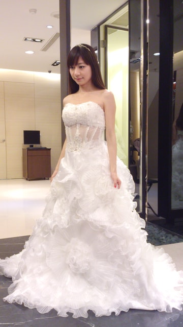 ♥婚紗外拍part2 ♥ 婚紗禮服挑選心得篇