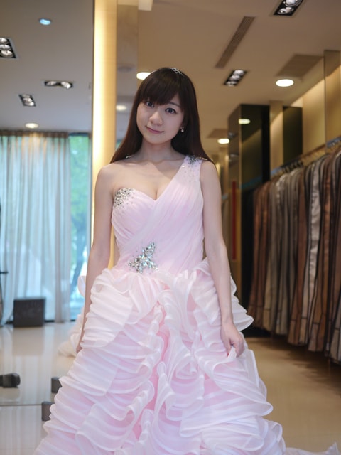 ♥婚紗外拍part2 ♥ 婚紗禮服挑選心得篇